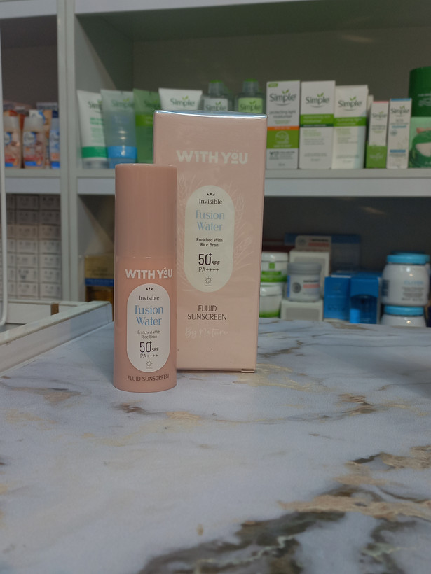 ضدآفتاب ویت یو spf ۵۰ برپایه آب